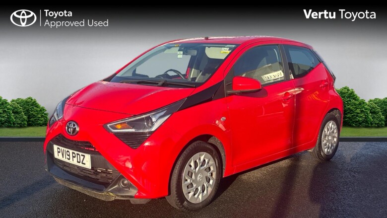 Toyota Aygo 1.0 VVT-i X-Play 5dr x-shift Petrol Hatchback